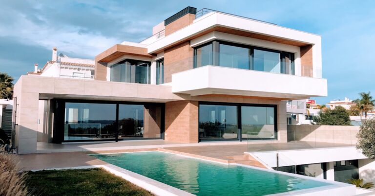 Dual Occupancy Property Investment Australia: Duplexes, Yields and Subdivision